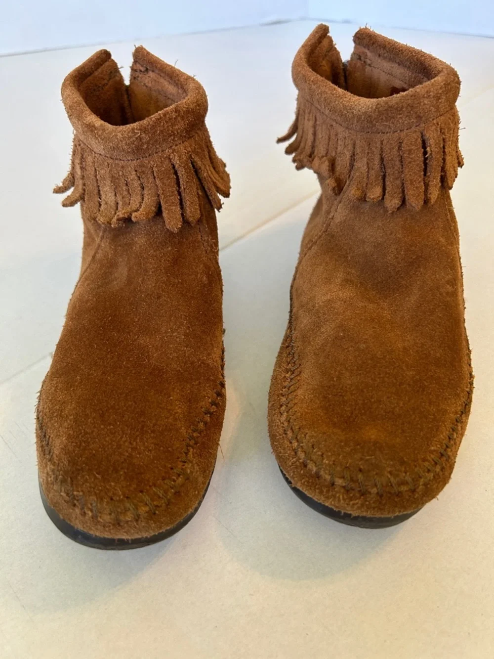 MINNETONKA FRINT MOC LEATHER BACK ZIP ANKLE BOOTS SIZE 2